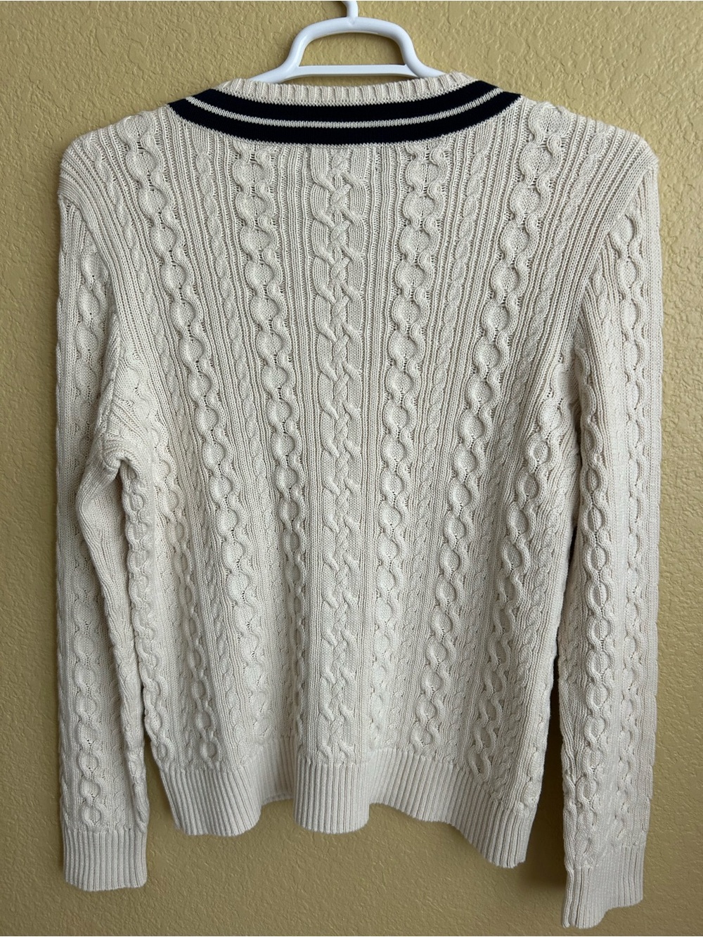 Lauren Ralph Lauren Cream Cable Knit V-Neck Cricket Sweater - Picture 3 of 9